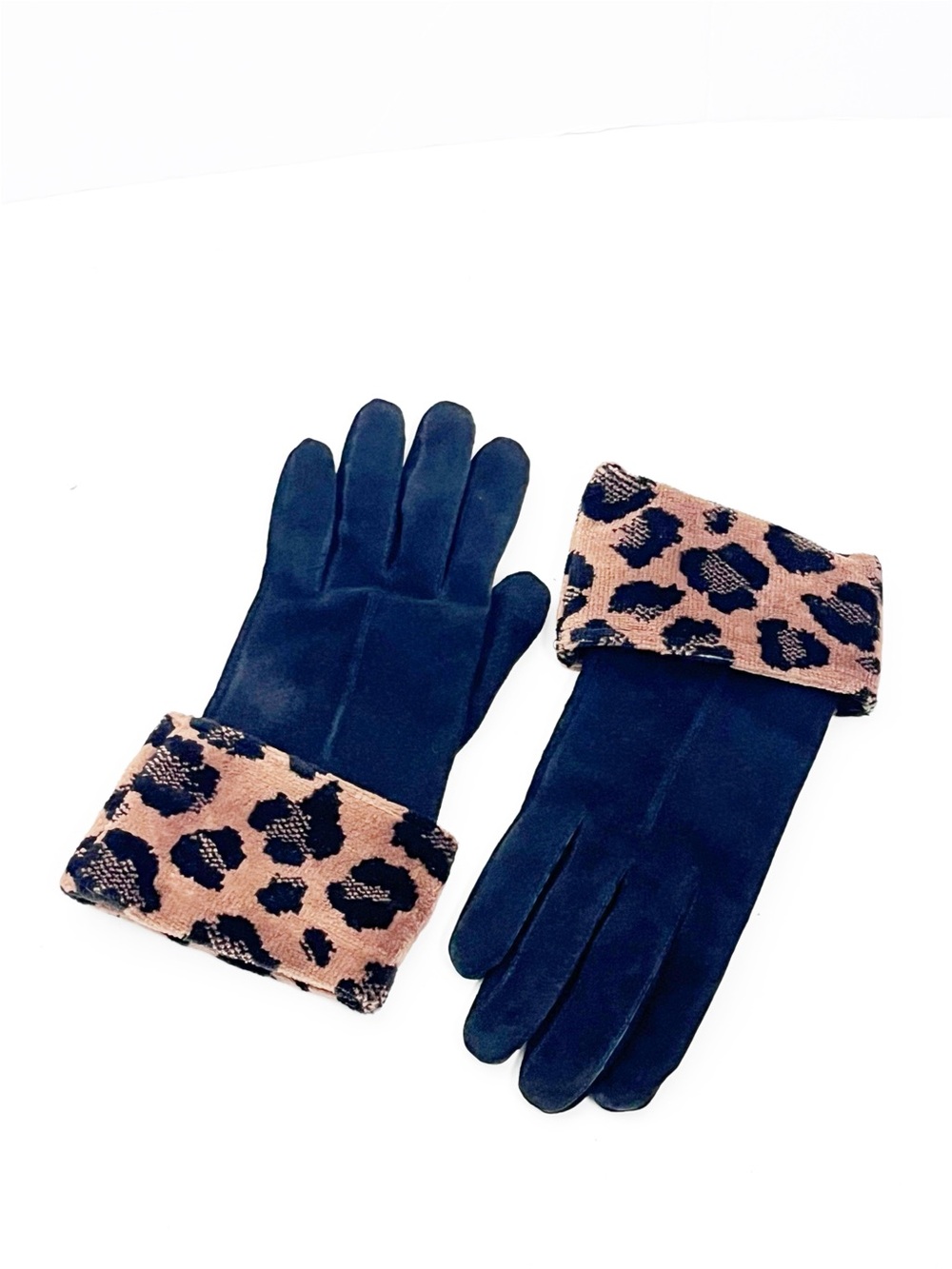 ISOTONER Black Faux Leather Leopard Print TrimGloves Size Medium Casual Chic